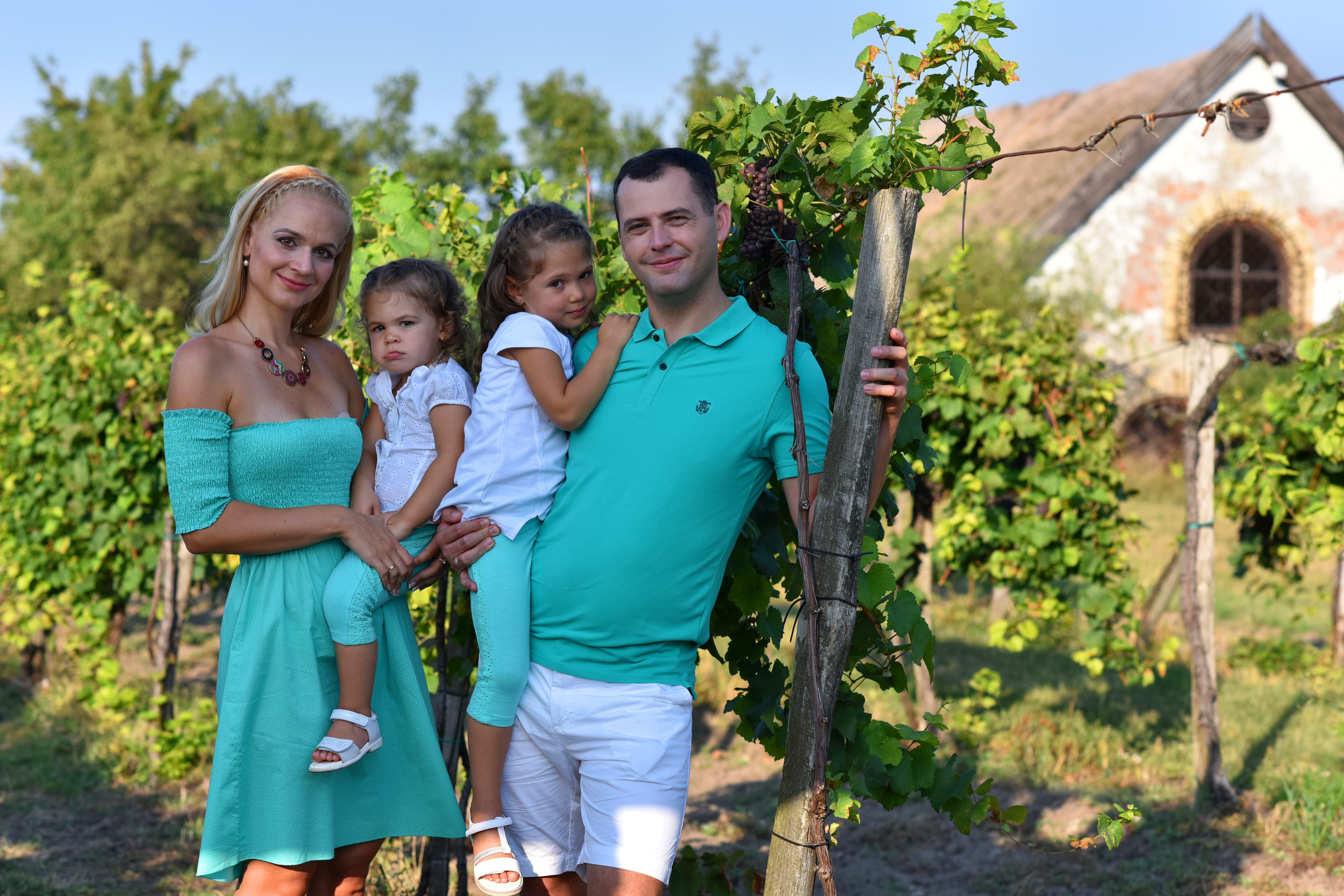 Családi szabadtéri fotózás by kovacskatafoto